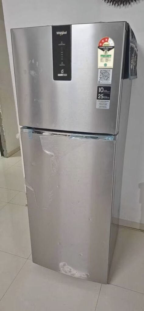 Close view of Whirlpool 327 L 3 Star INV 375