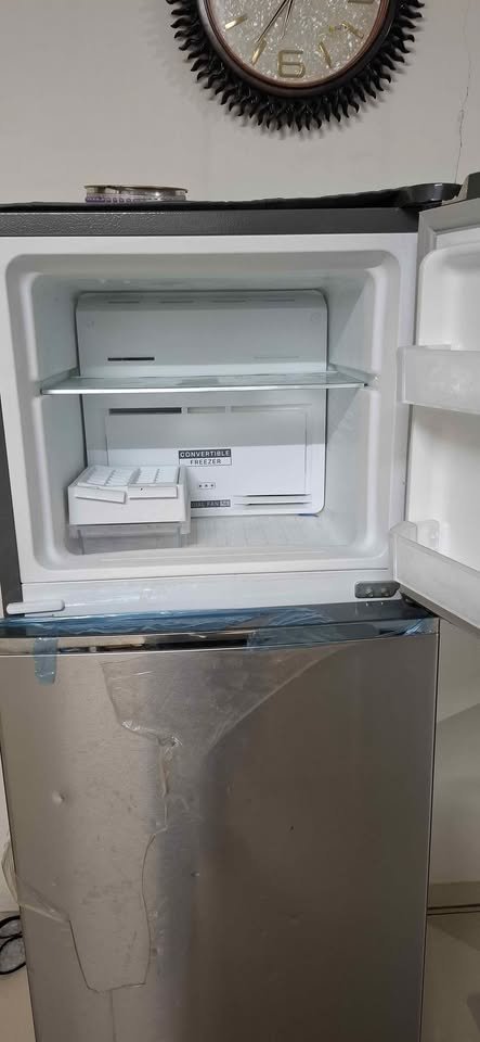 Freezer of Whirlpool 327 L 3 Star INV 375